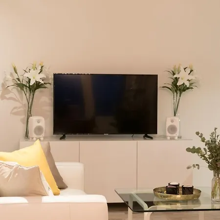 Tammela City View - Top Floor In New-built House *